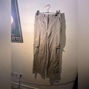 Woman’s Tan Cargo Pants